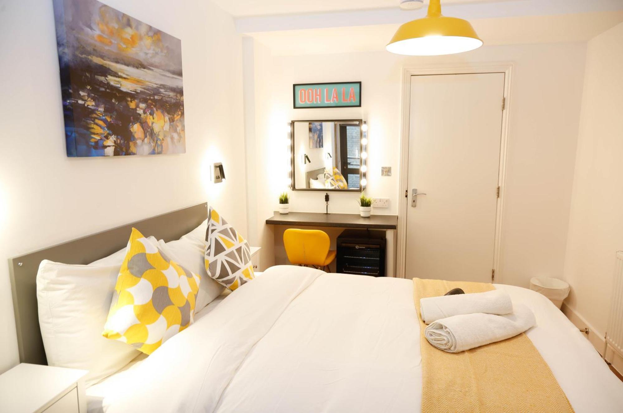 New Luxury Rooms In The Heart Of London Next To Shops, Cafes, Bars & Metro With Shared Bathrooms Ngoại thất bức ảnh