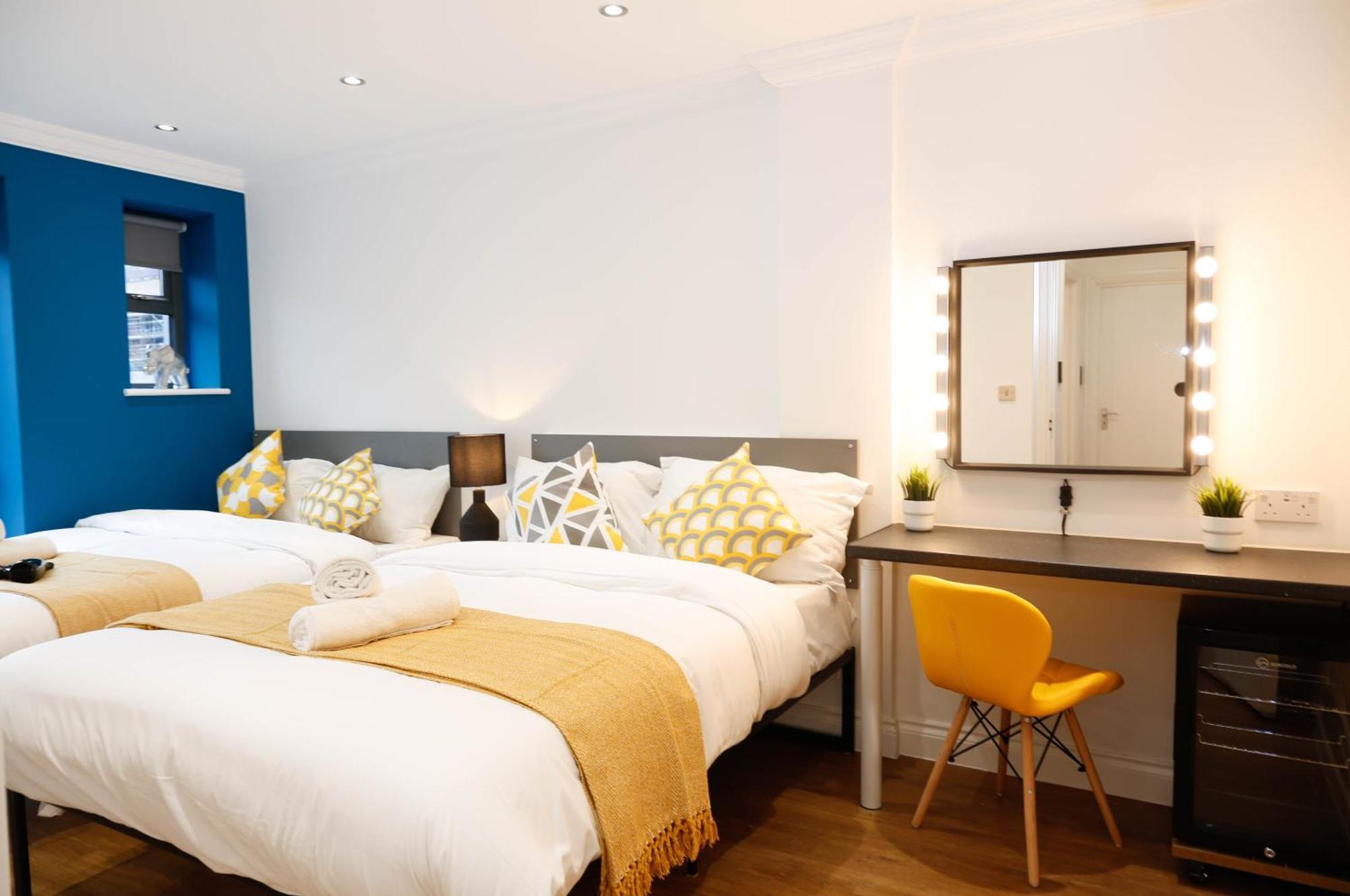 New Luxury Rooms In The Heart Of London Next To Shops, Cafes, Bars & Metro With Shared Bathrooms Ngoại thất bức ảnh