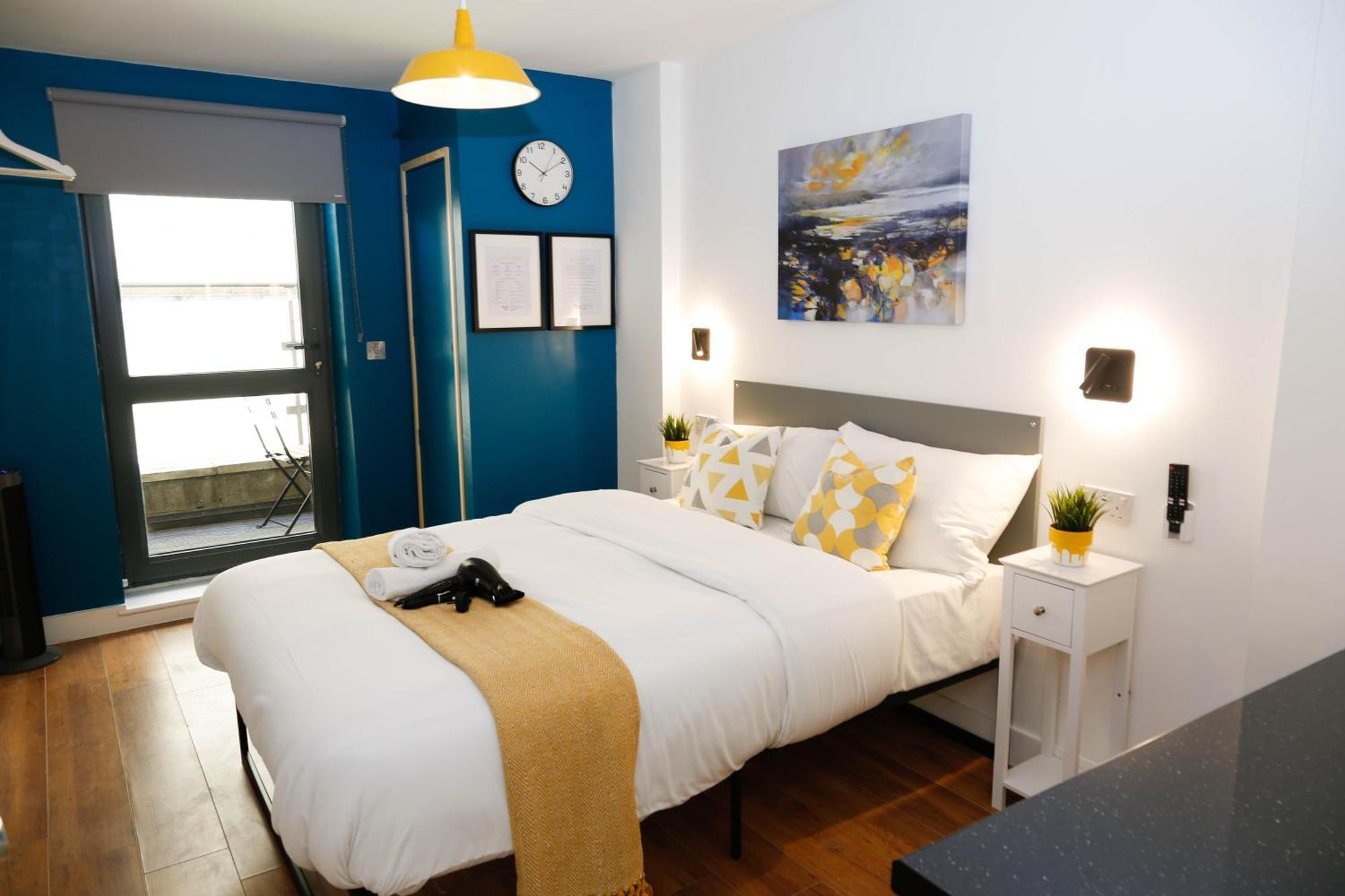 New Luxury Rooms In The Heart Of London Next To Shops, Cafes, Bars & Metro With Shared Bathrooms Ngoại thất bức ảnh