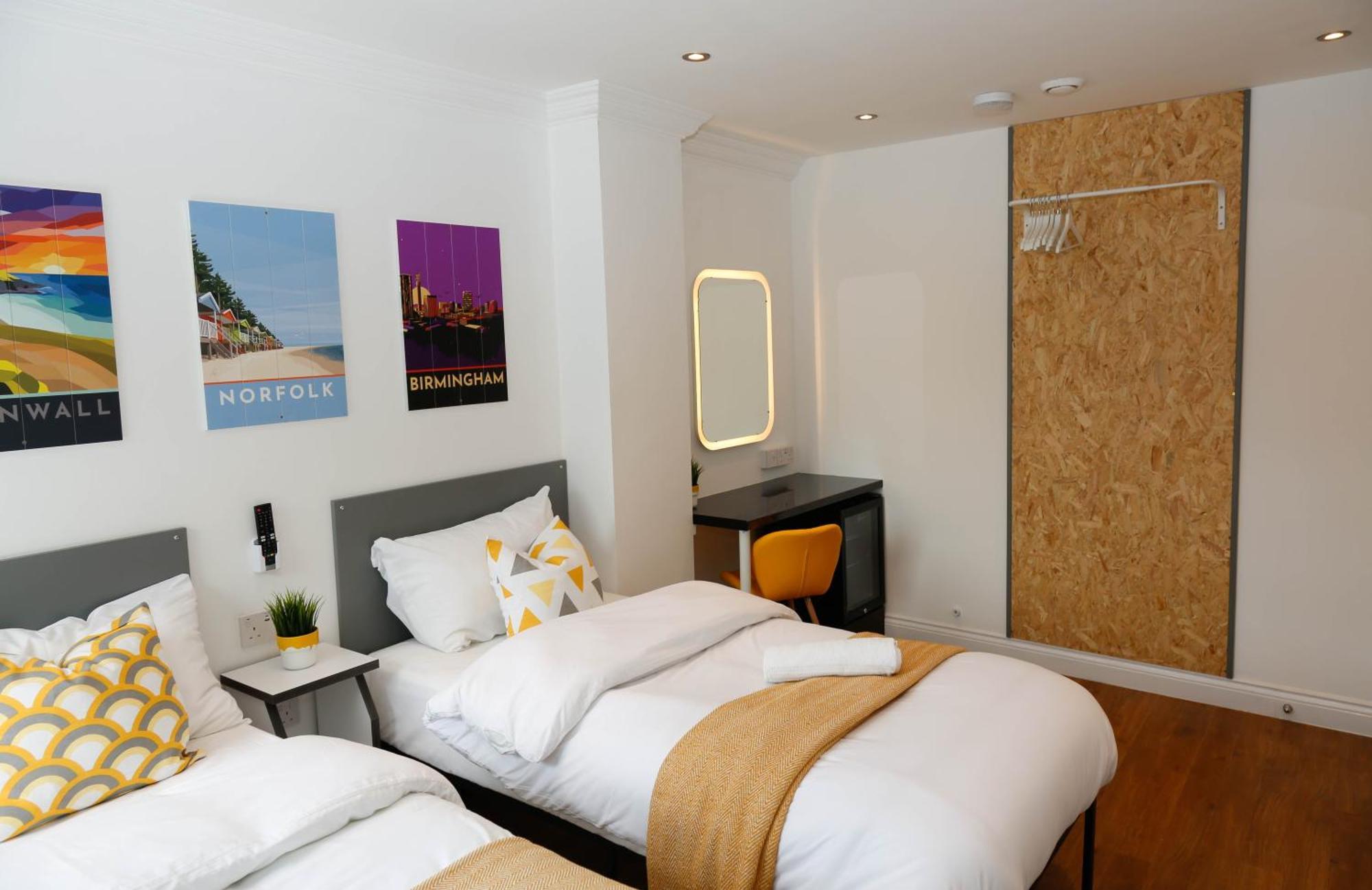 New Luxury Rooms In The Heart Of London Next To Shops, Cafes, Bars & Metro With Shared Bathrooms Ngoại thất bức ảnh