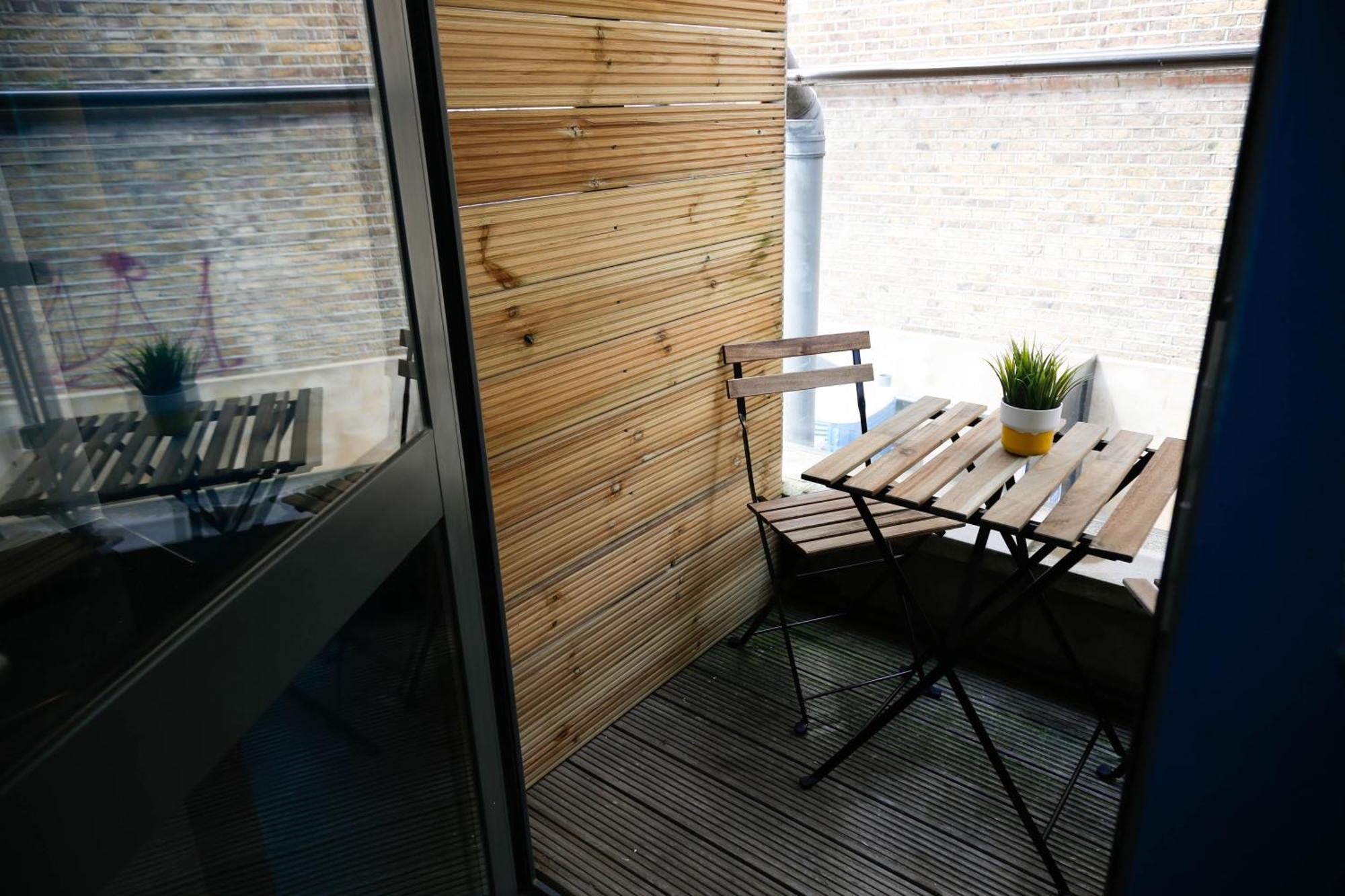 New Luxury Rooms In The Heart Of London Next To Shops, Cafes, Bars & Metro With Shared Bathrooms Ngoại thất bức ảnh