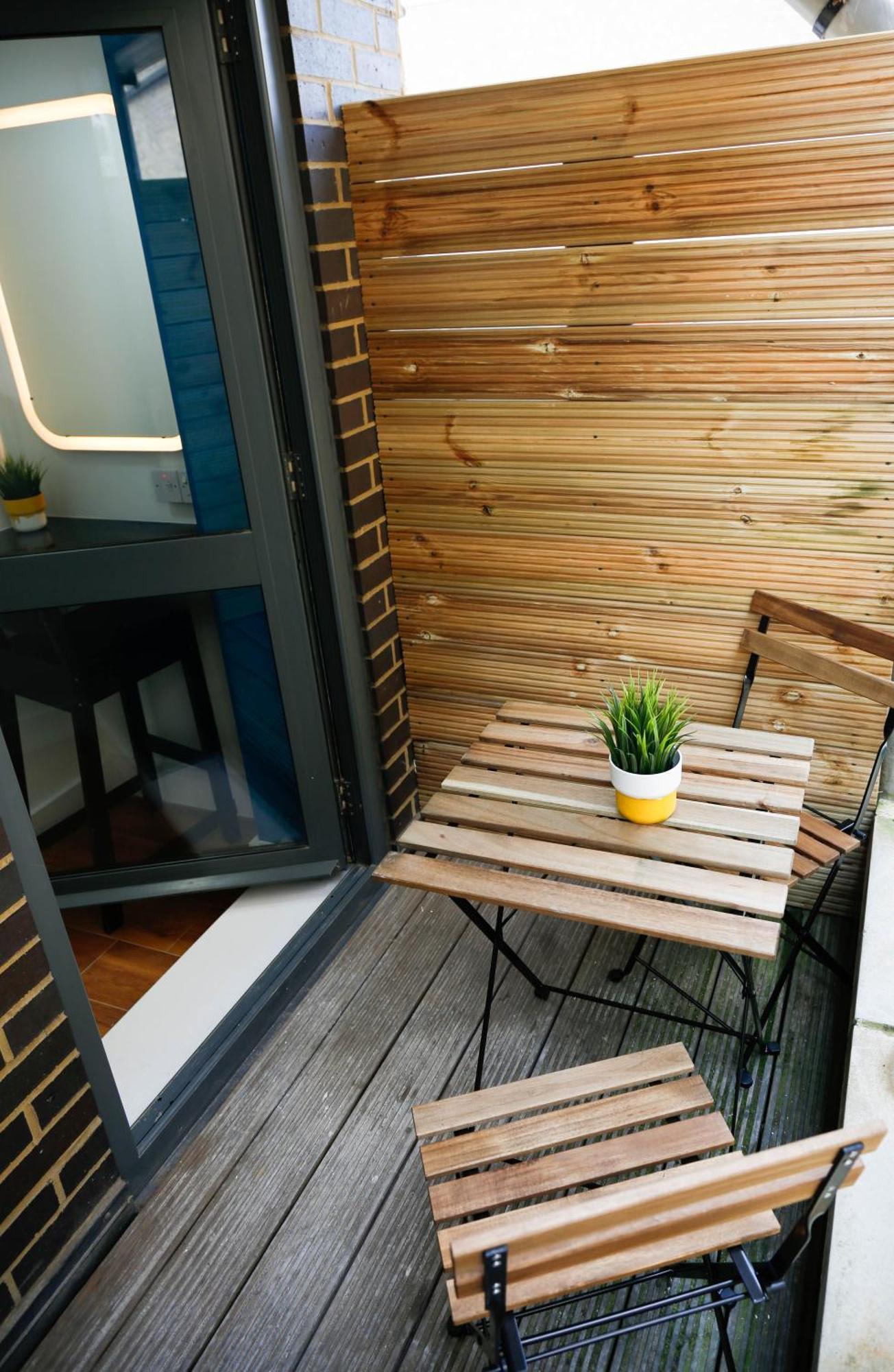 New Luxury Rooms In The Heart Of London Next To Shops, Cafes, Bars & Metro With Shared Bathrooms Ngoại thất bức ảnh